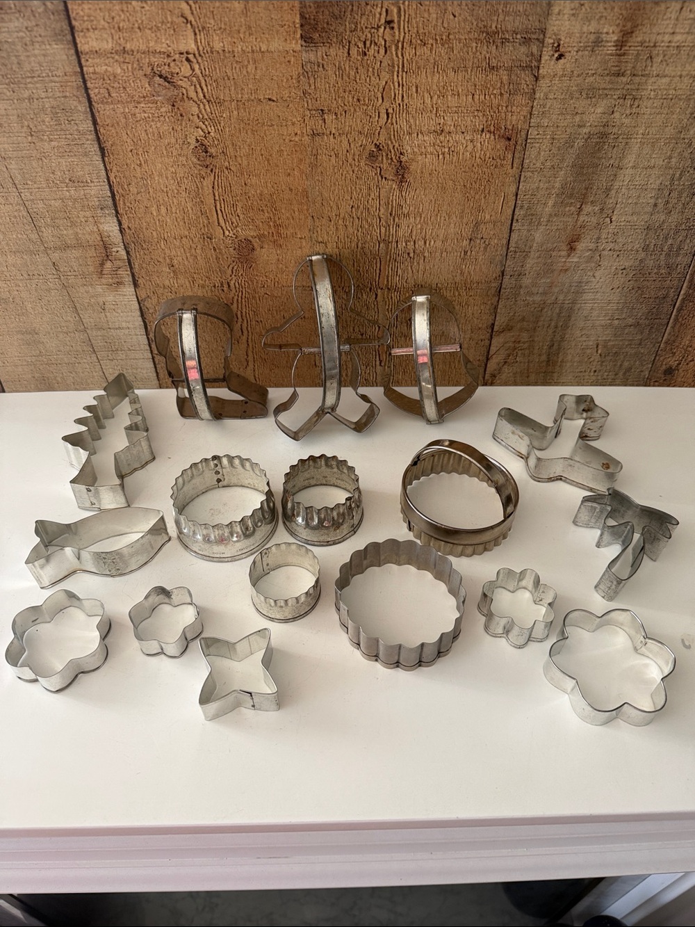 Assorted Lot of 17 Metal Cookie Cutters